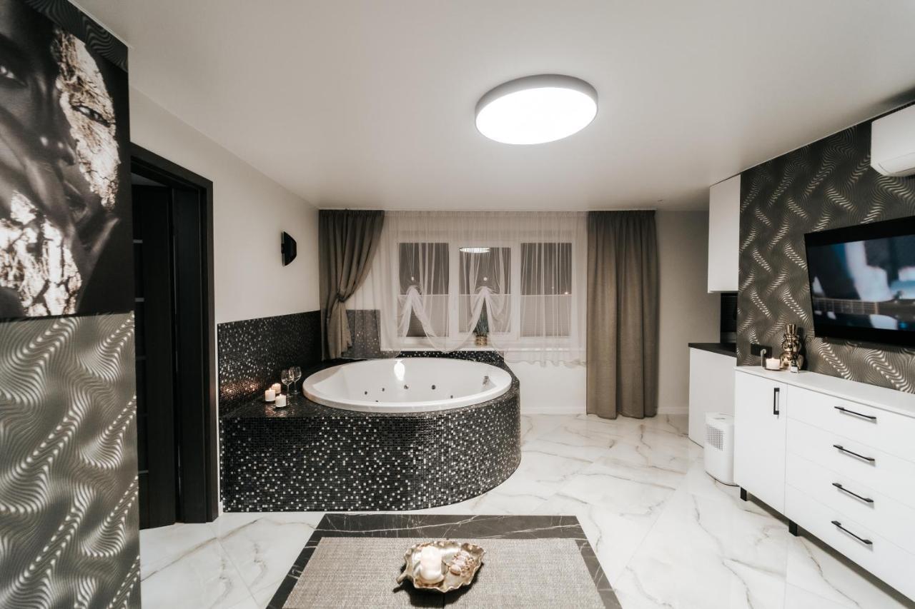 Kiss Apartment Šilutė Buitenkant foto